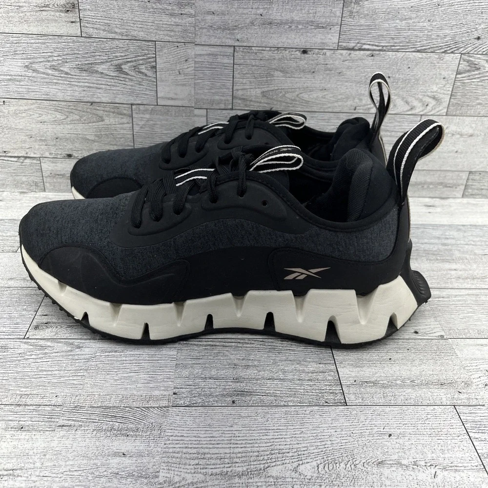 Reebok Zig Dynamica IF5947 Black White Running Shoes Sneakers Women Size‎ 8